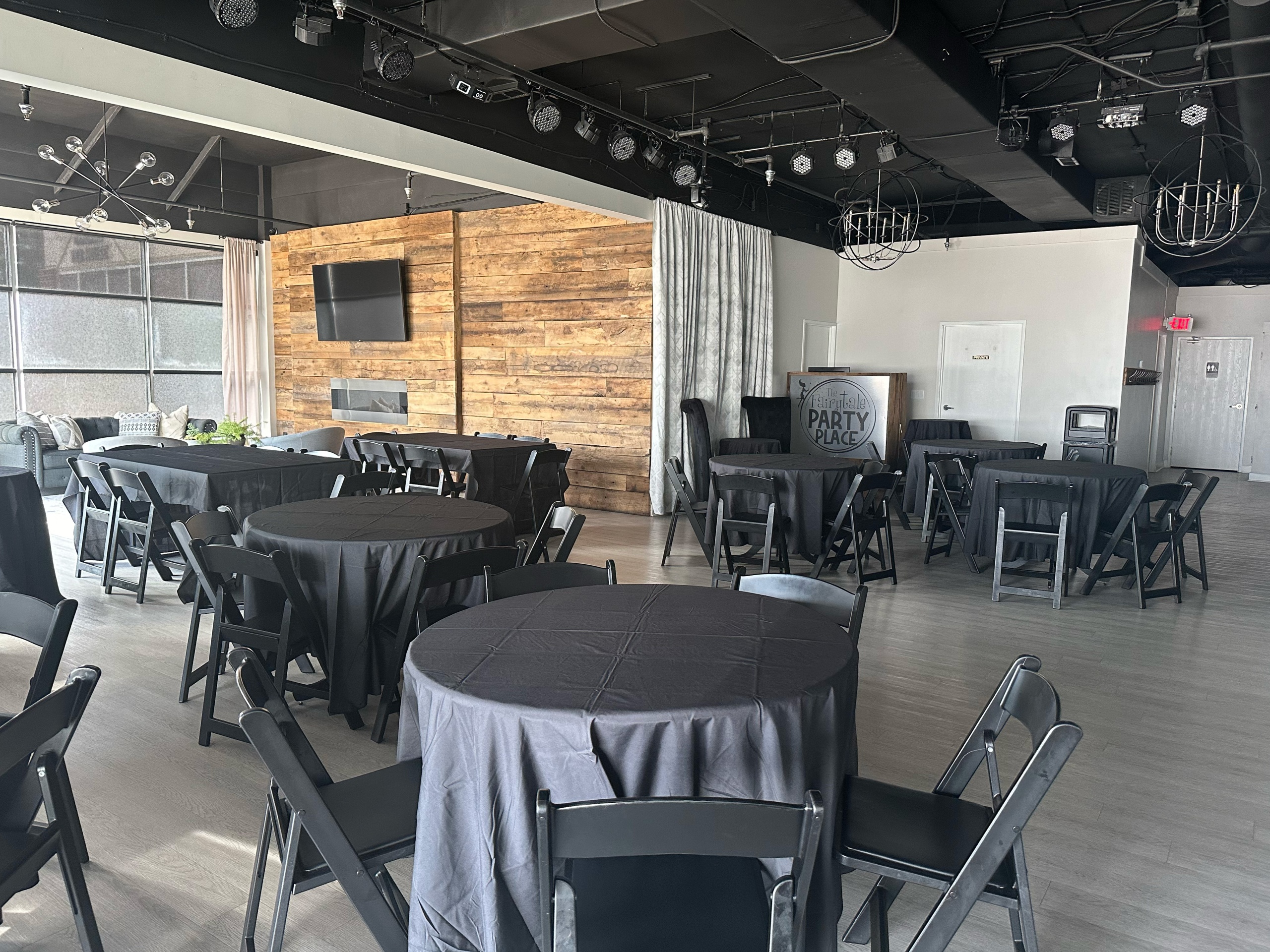 Professional and Affordable Corporate Event Venue in Auburn Hills Michigan